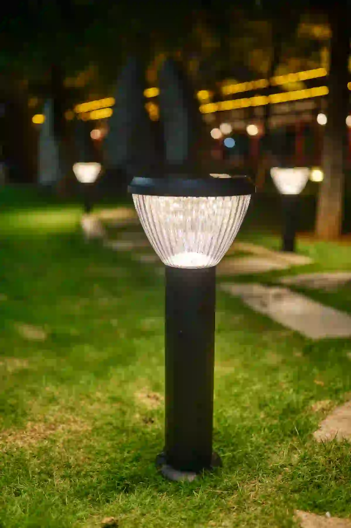 CPD-4104 solar light in a planted garden bed