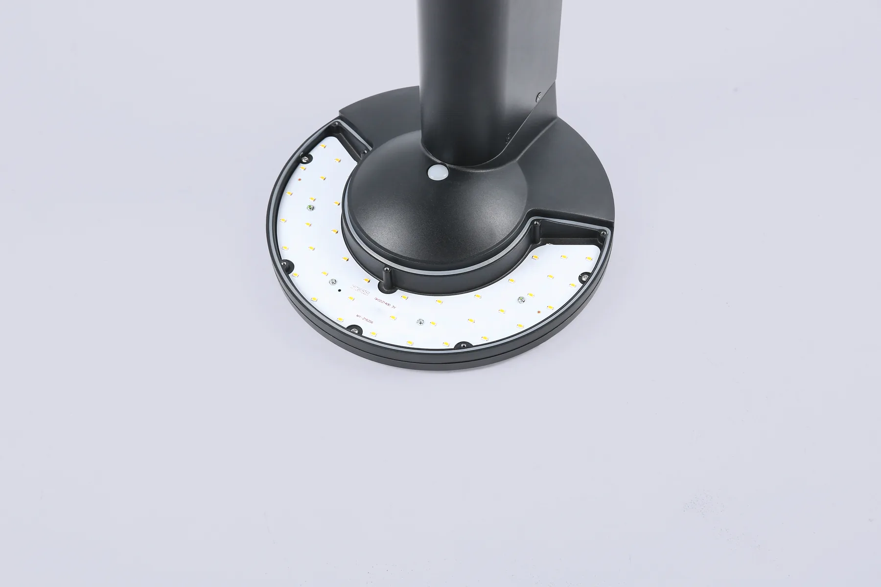 CPD-8804 Solar Pillar Light