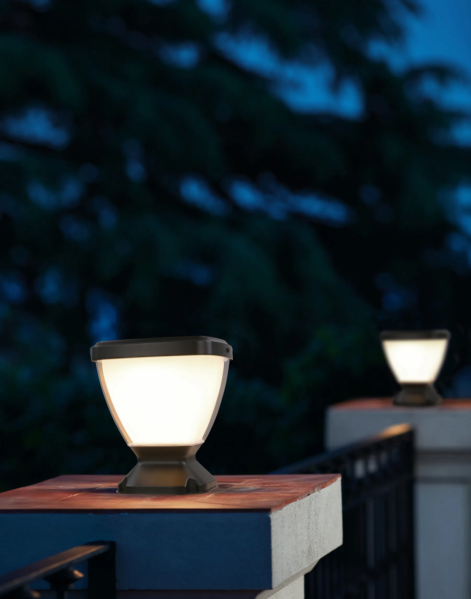 ZTD-1106 Dual-PC Solar Pillar Light